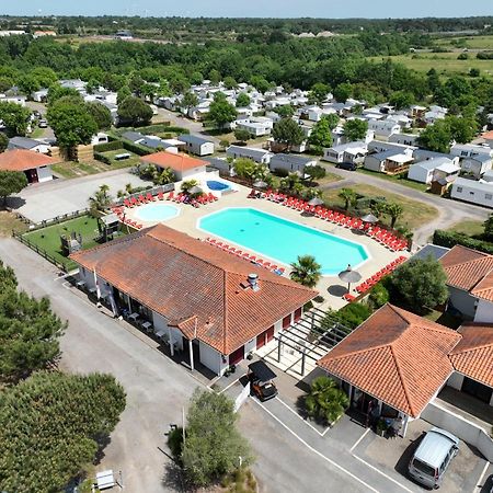 Hôtel Camping La Riviera à Saint-Michel-Chef-Chef Extérieur photo