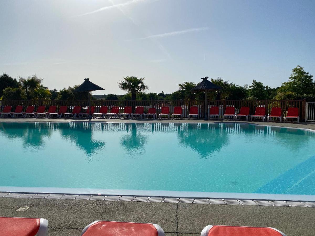 Hôtel Camping La Riviera à Saint-Michel-Chef-Chef Extérieur photo