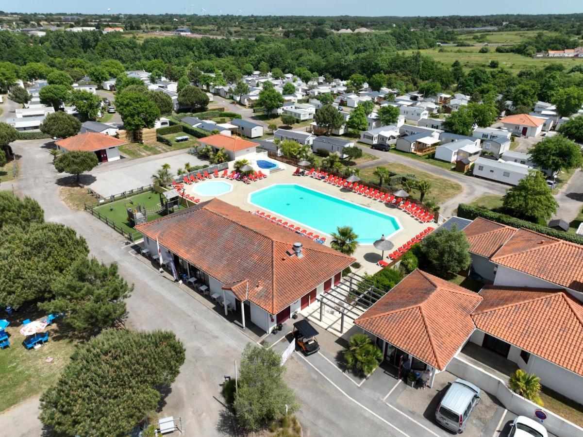 Hôtel Camping La Riviera à Saint-Michel-Chef-Chef Extérieur photo