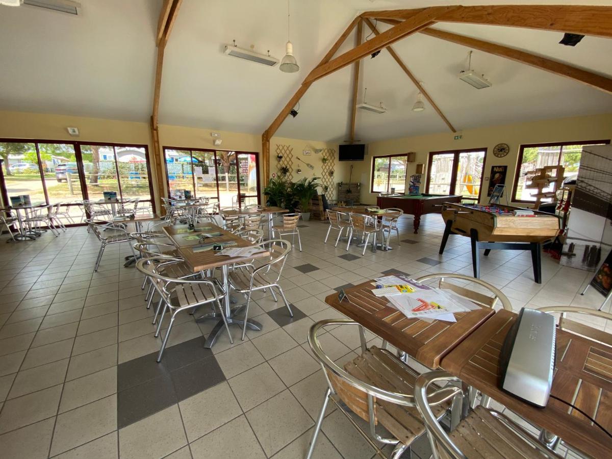 Hôtel Camping La Riviera à Saint-Michel-Chef-Chef Extérieur photo